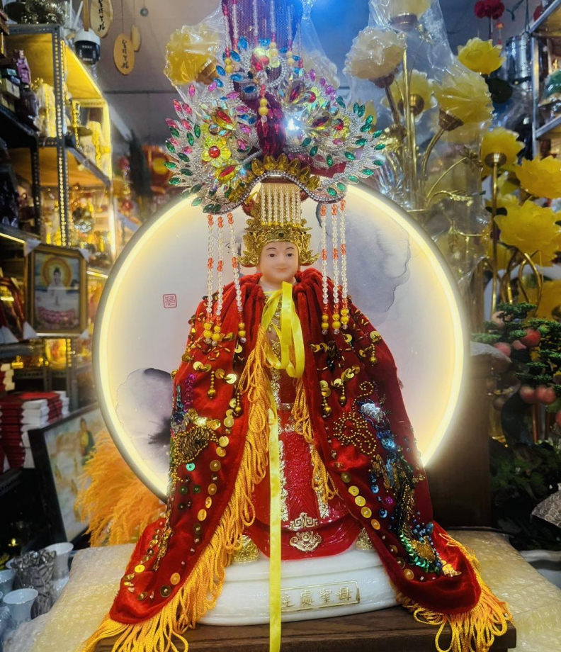 Mẹ Chúa Sứ Nguyên Nhung 