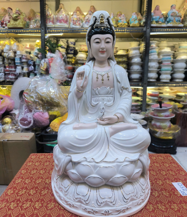 Quan âm sứ Đức Hoá cao 50cm